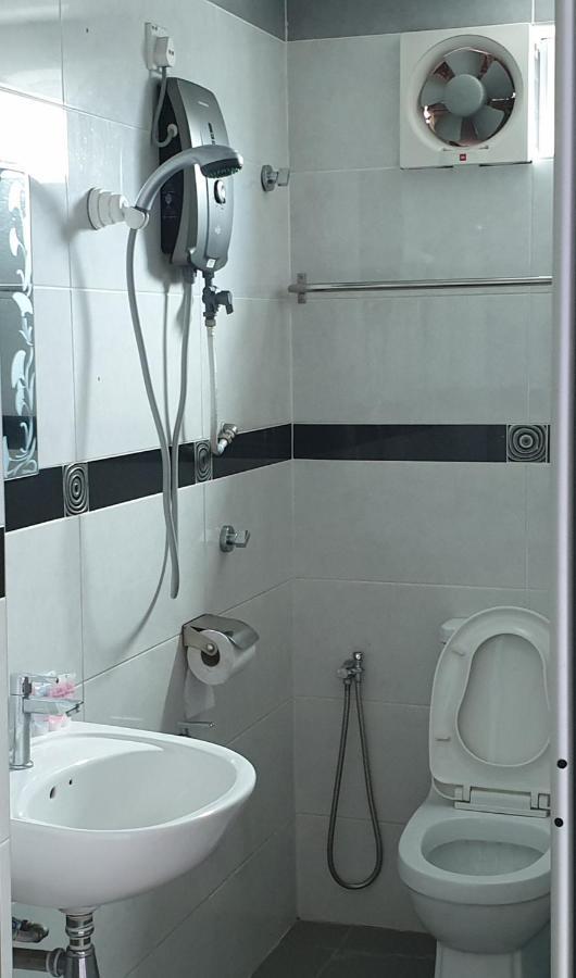 56 Hotel Mentekab Kültér fotó