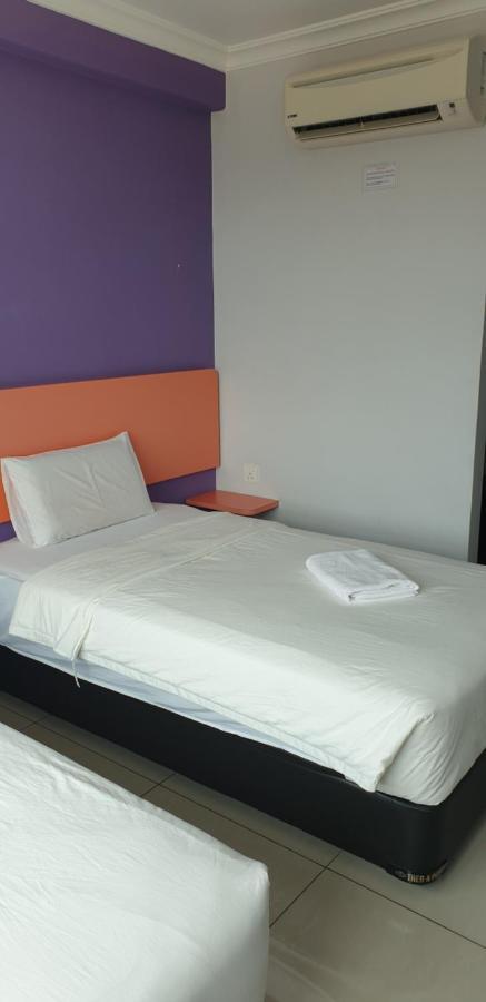 56 Hotel Mentekab Kültér fotó